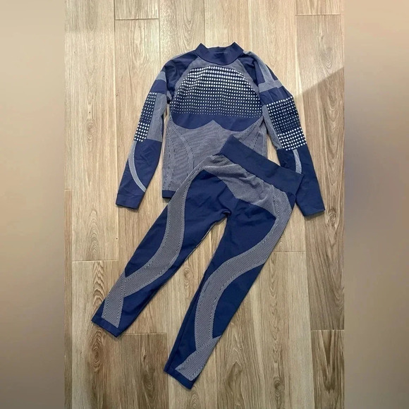 Navy Blue Active Workout Set - Picture 2 of 4